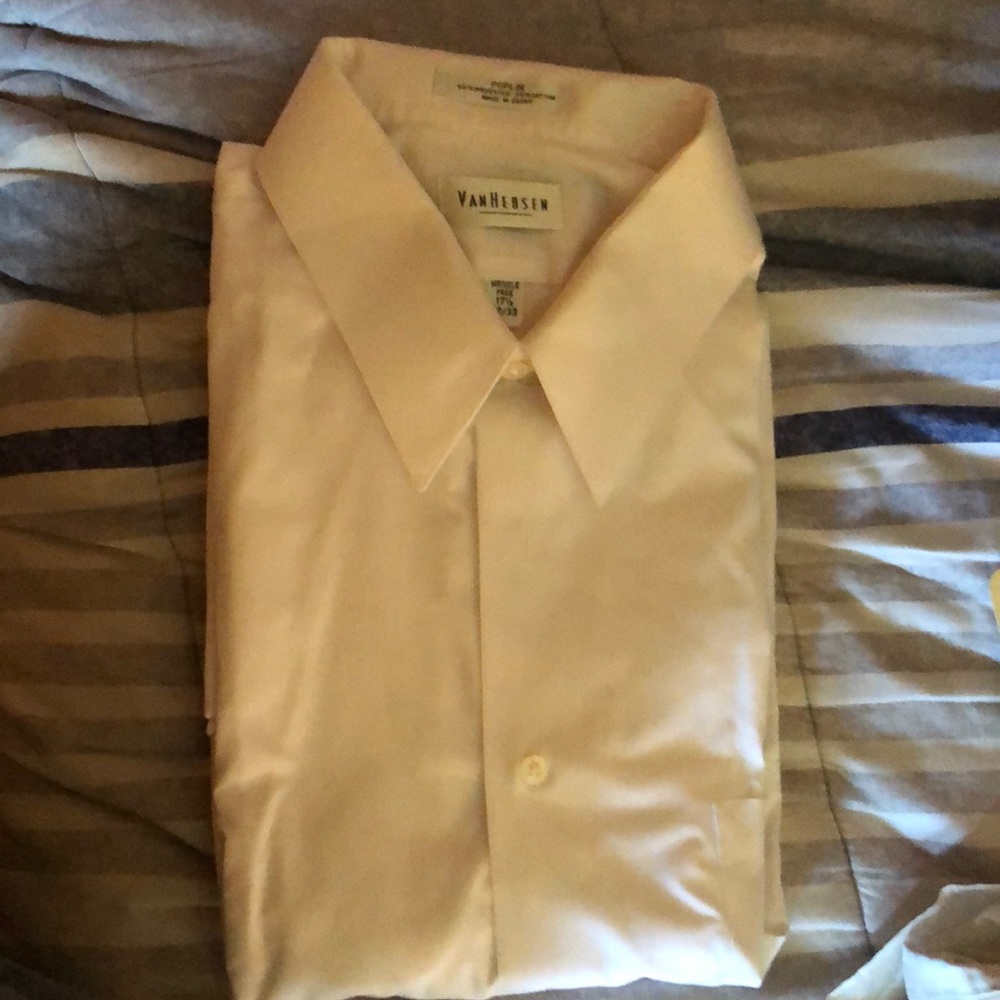 Men’s White Long Sleeve Wrinkle-Free Dress Shirt